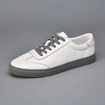 גדול גודל 39-47 גברים נעליים מזדמנים אופנה תמציתית לוח נעליים רכות נוחה לבנים קטנים נעליים ללבוש התנגדות הליכה Sneskers