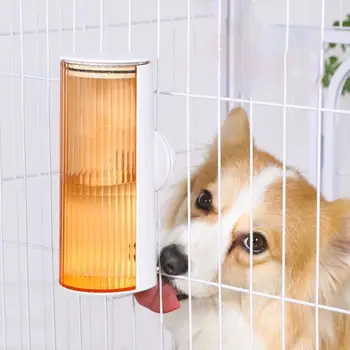 כלב עשוי פלסטיק בקבוק מים שאינם הפה הרטוב תלוי הגור מים מתקן אוטומטי כדור-סוג הראש כלב שותה בקבוק